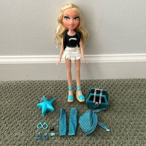 Bratz Treasures Cloe